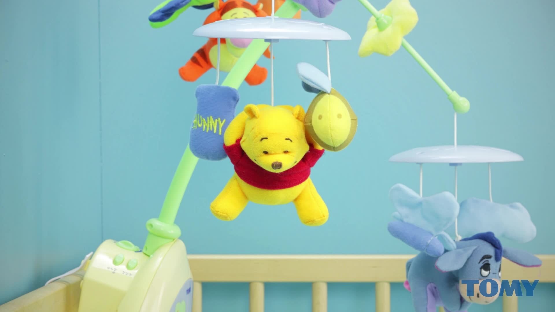 Découvrez l univers de Winnie et ses amis en Stop Motion avec TOMY