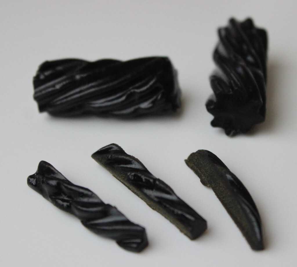 licorice for Cad Bane Cupcakes