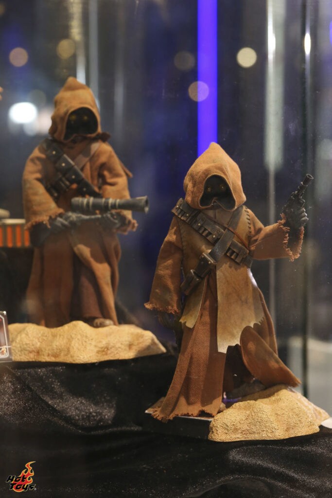 Hot Toys' Jawas figures