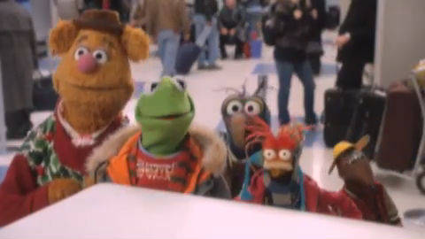 A Muppets Christmas - North Pole Airlines