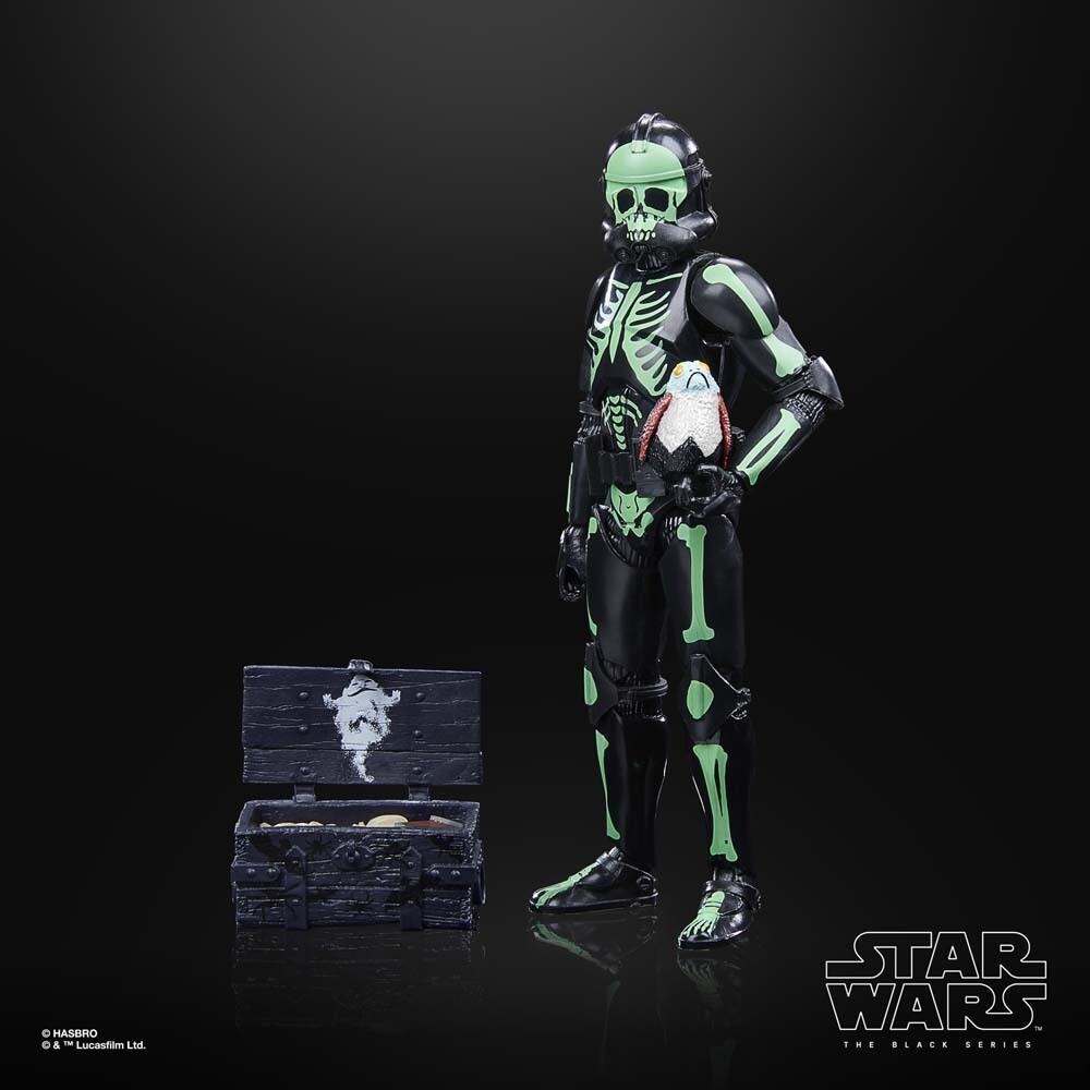 Star Wars: The Black Series Clone Trooper (Halloween Edition) with crate and porg.