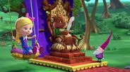 Bear Who Would Be King / When The Gnome Is Away