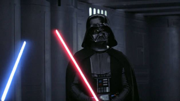 onpeilbaar Verplicht Dakraam Darth Vader's lightsaber | StarWars.com