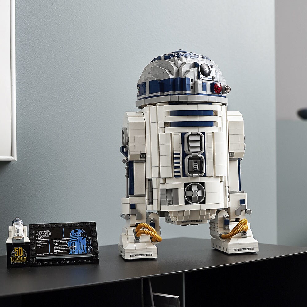 How Force Awakens' R2-D2 was built by two British superfans