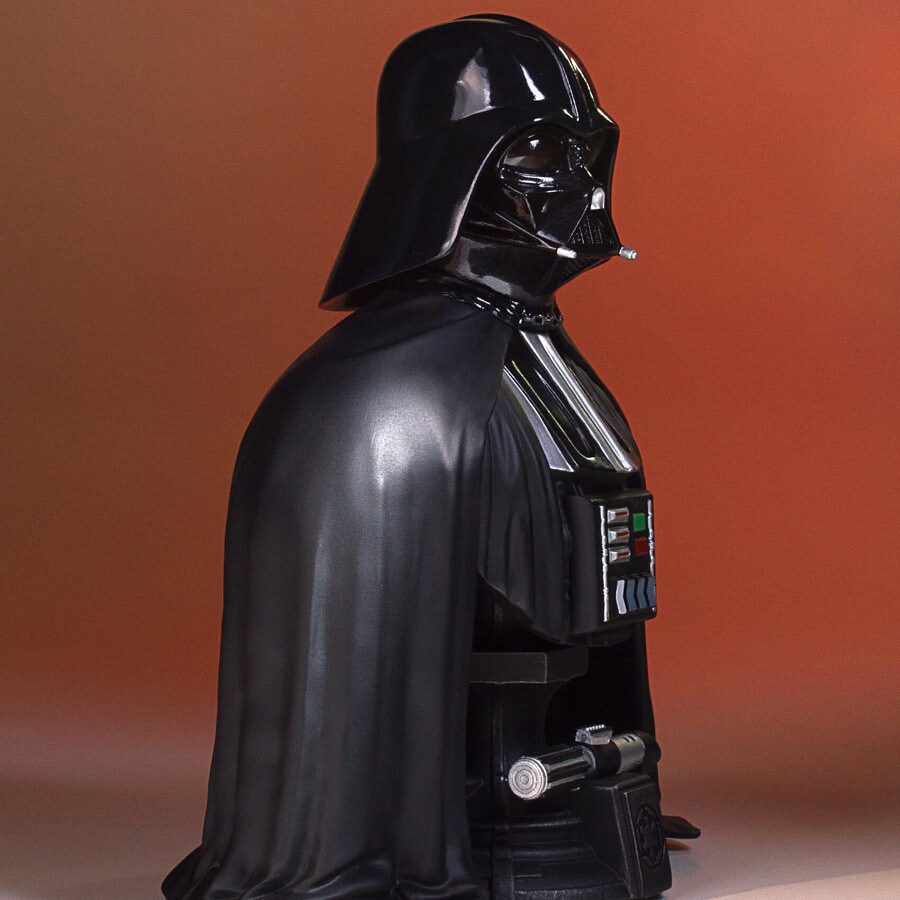 Action Figure Insider » Darth Vader Classic Bust : The