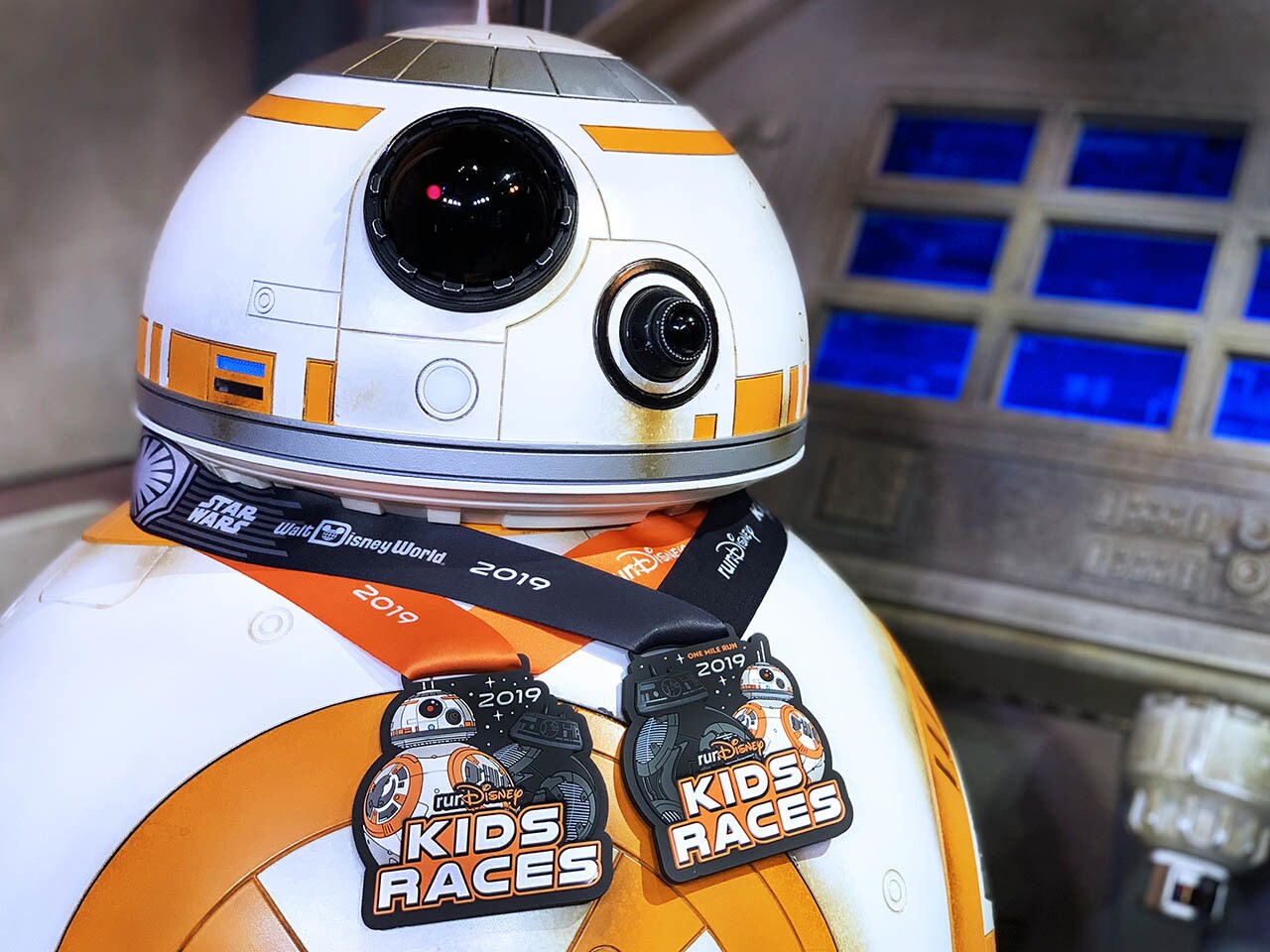 runDisney medals for the runDisney Kids Races | BB-8 and BB-9E