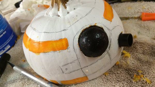 BB-8 pumpkin head