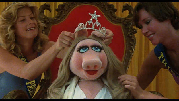 Miss Piggy Sees Kermit - Clip - The Muppet Movie
