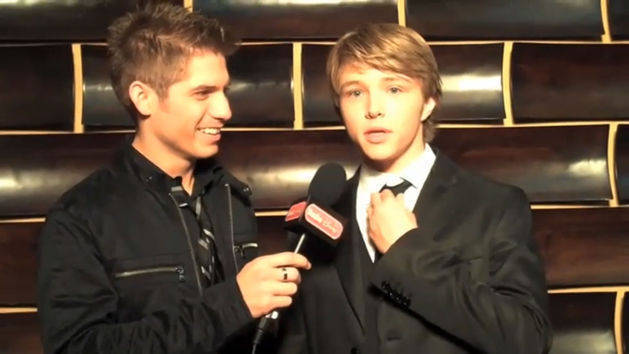 Behind the Scenes with Sterling Knight - Radio Disney