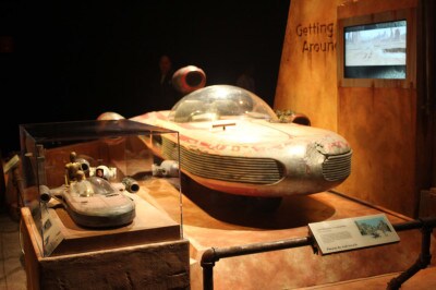 Landspeeder model and full scale prop