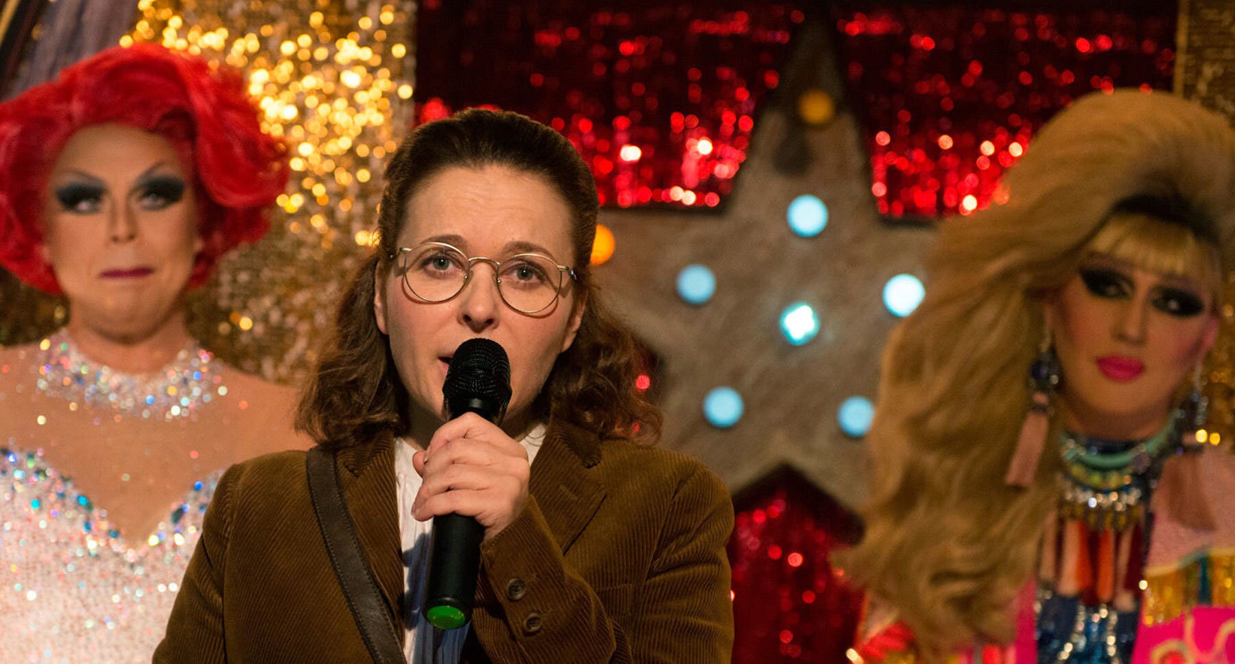 Julia Sawalha (as Saffy) singing in "Absolutely Fabulous: The Movie"