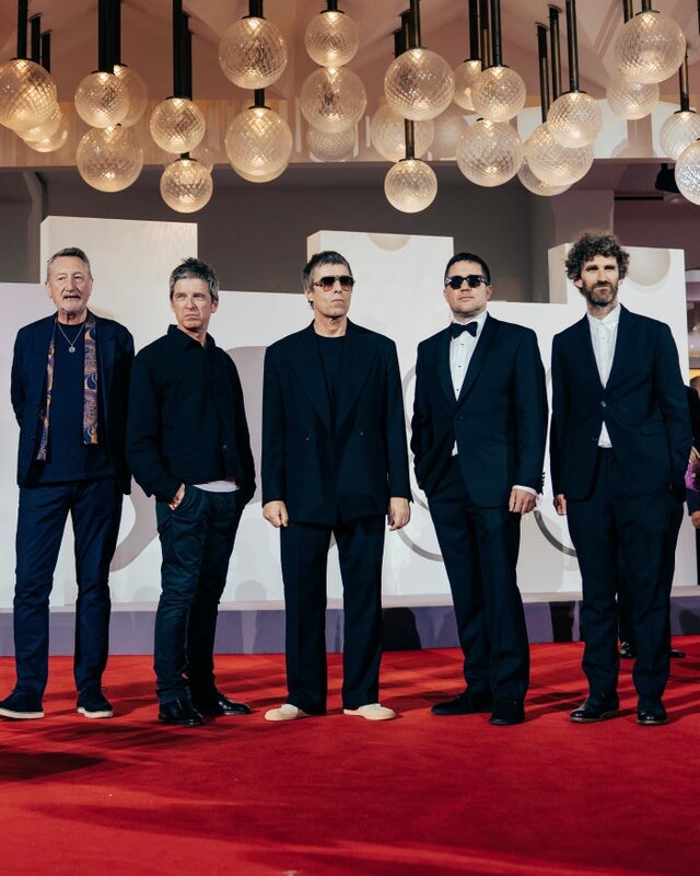 Liam and Noel Gallagher with filmmakers Steven Knight, Dylan Southern, and Will Lovelace