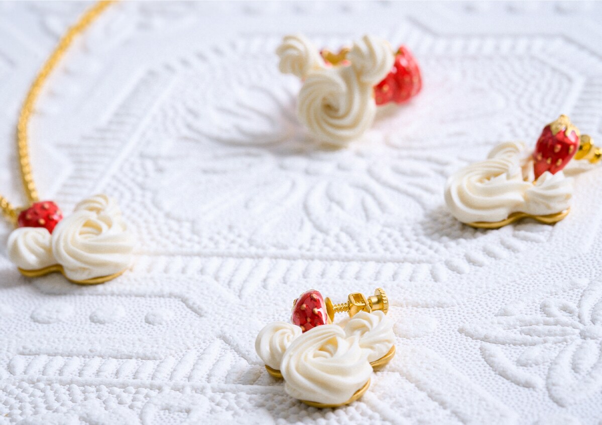 “ミッキー”/ストロベリーホイップクリーム