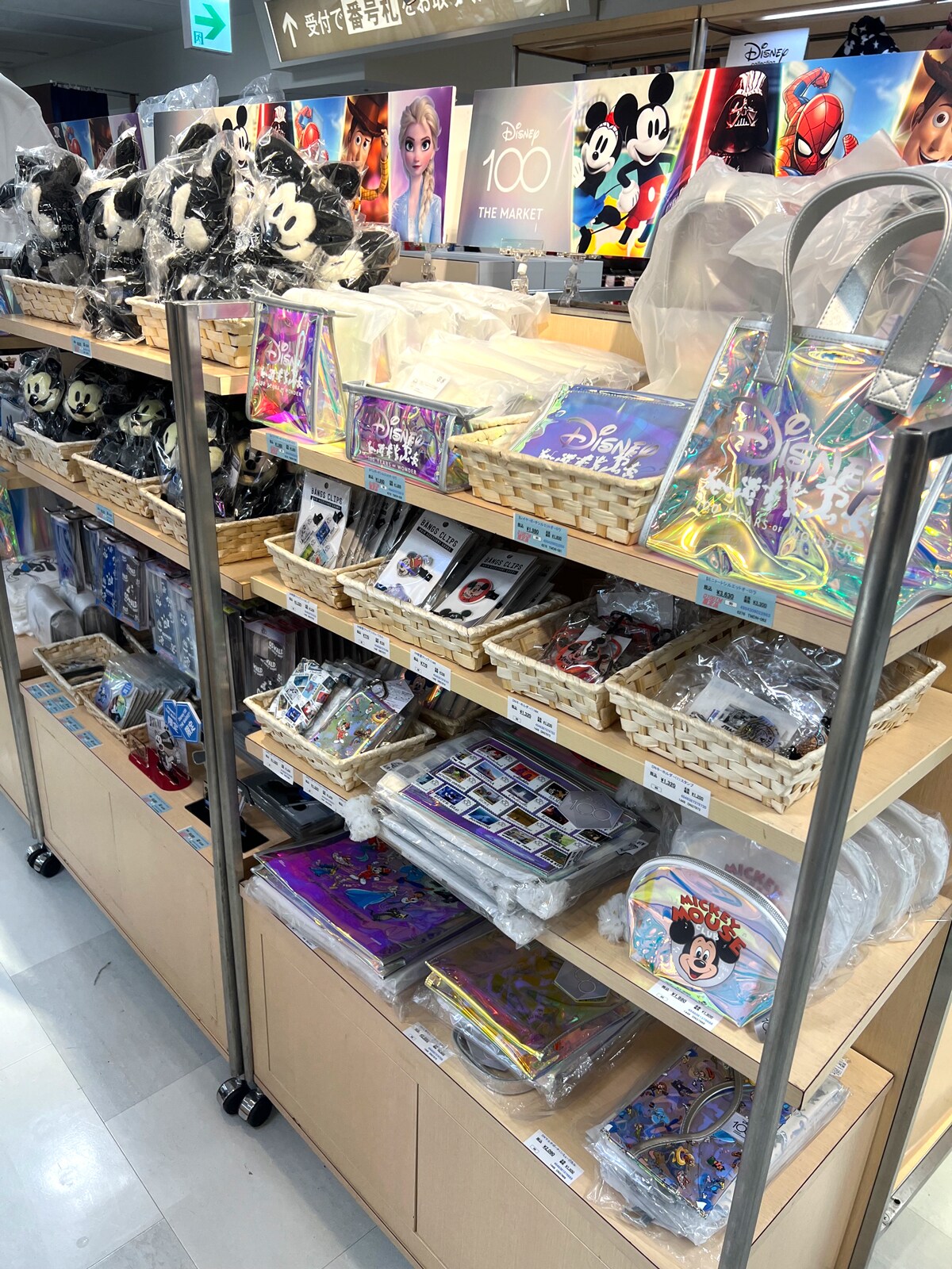 Disney100 THE MARKET in 伊勢丹新宿店」開催中！会場の様子や先行販売