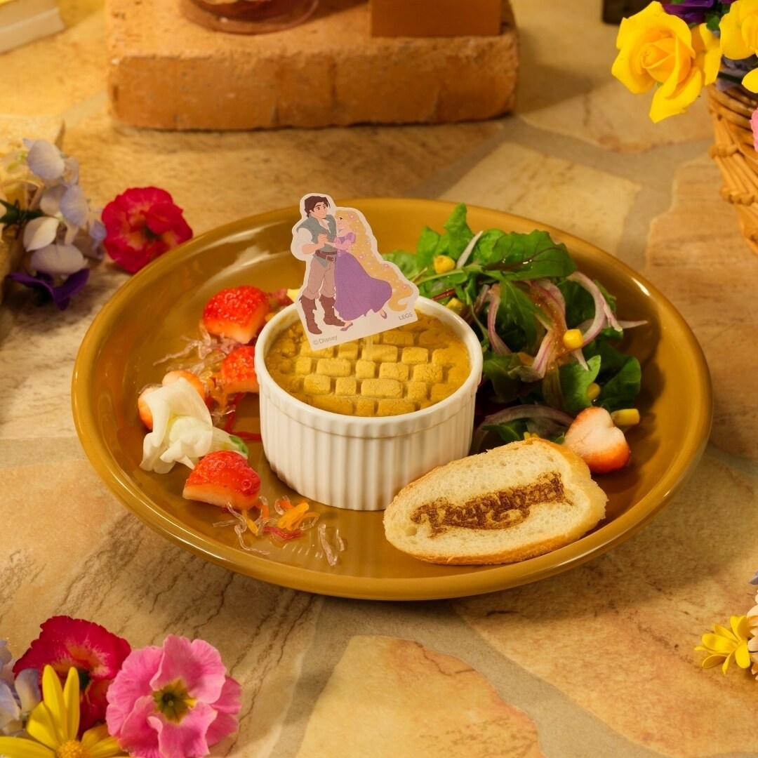 <ラプンツェル&フリン>広場のグラタンプレート