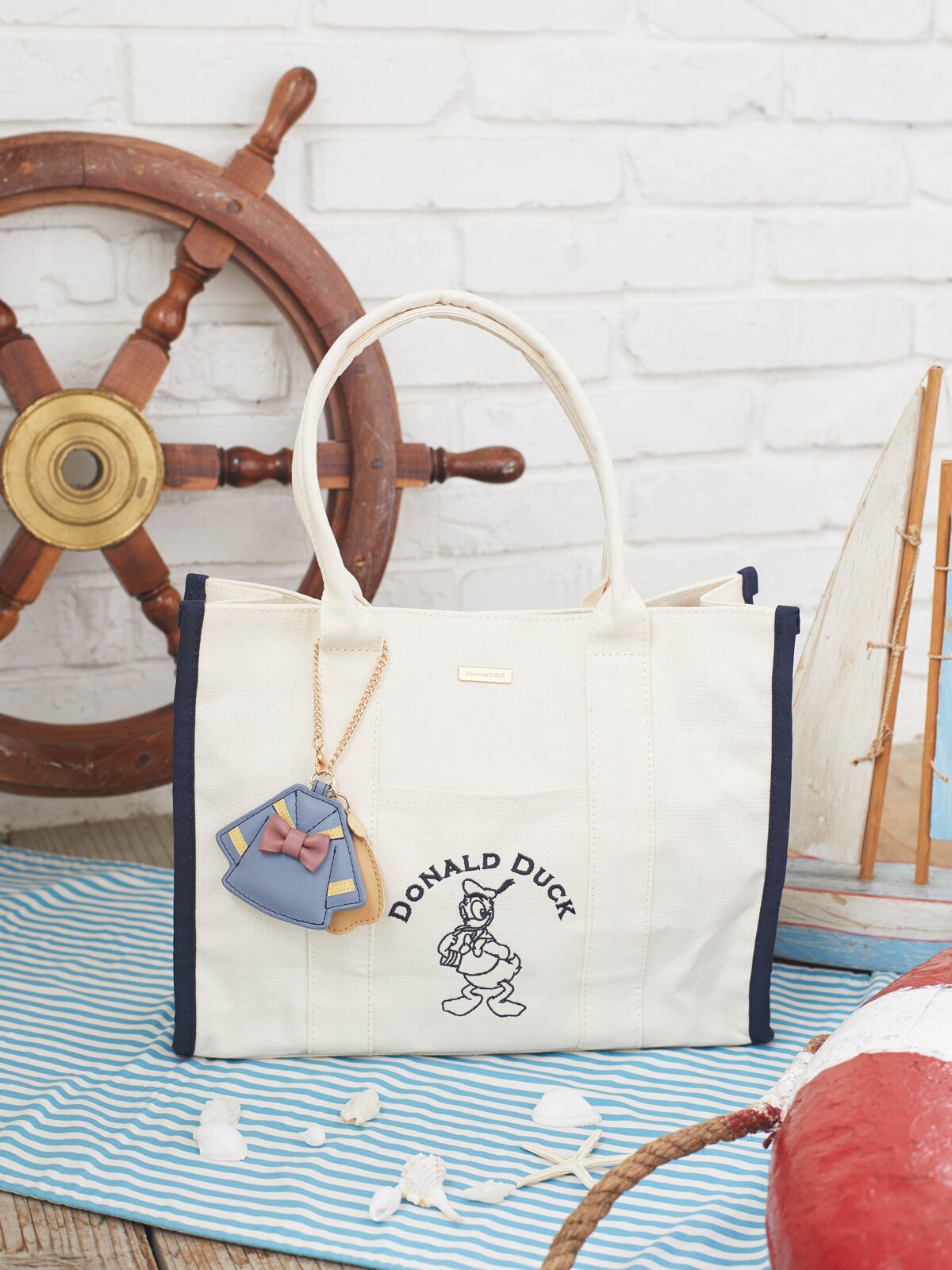 Maison de FLEUR Disney Collection「Donald Duck」