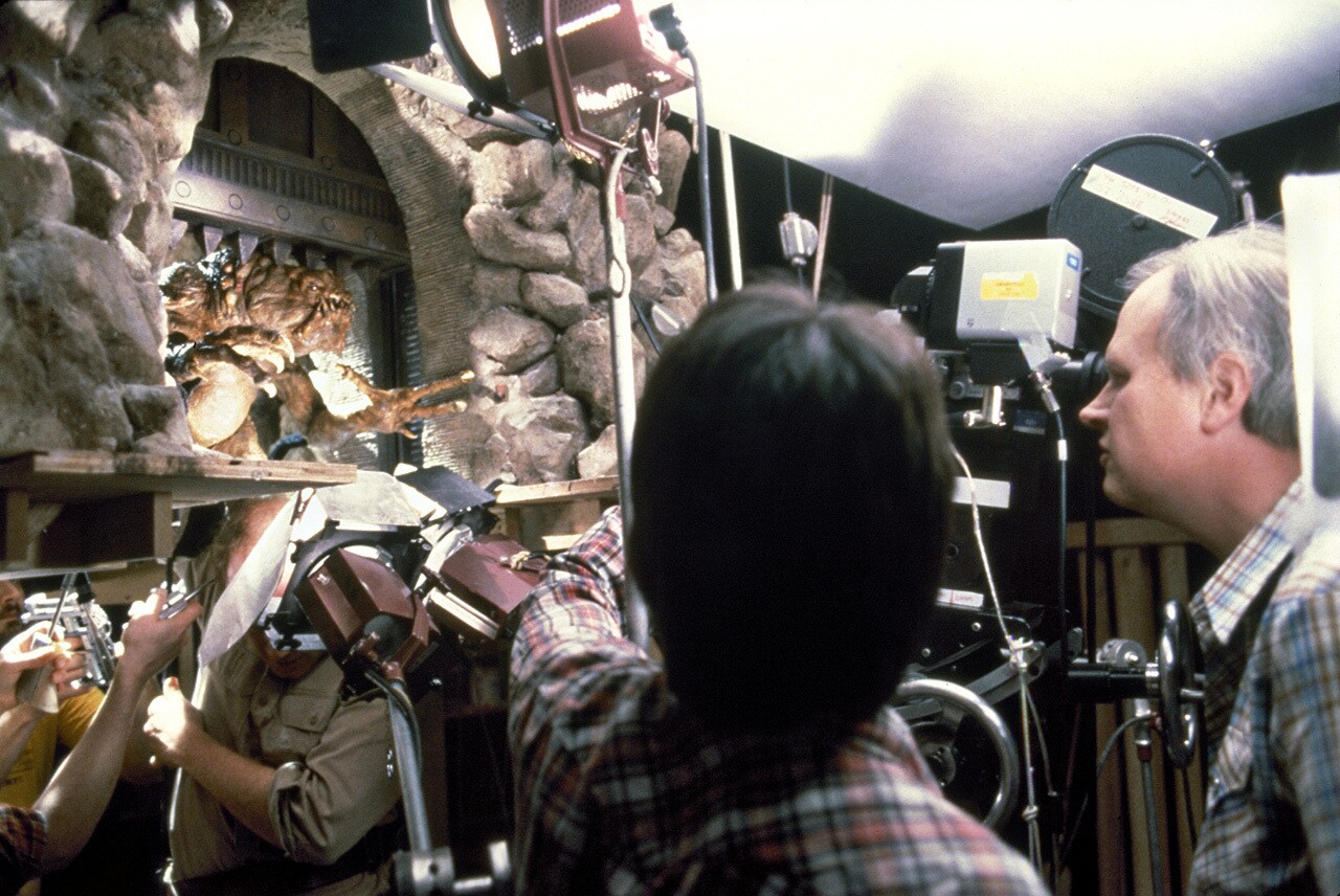 Behind the scenes of the rancor puppet being filmed