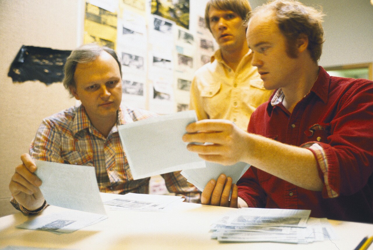 Dennis Muren and Phil Tippett reviewing images