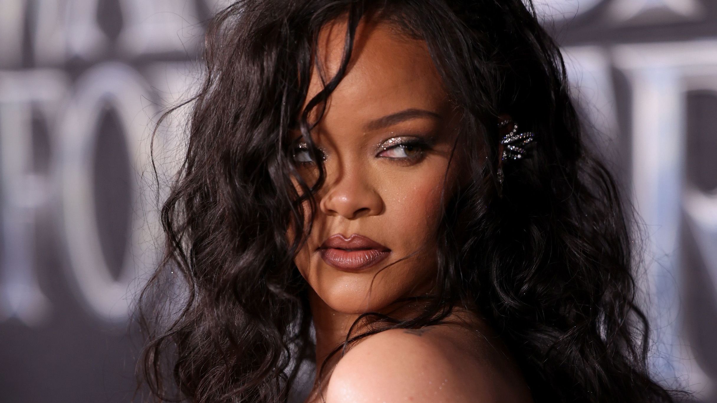 Rihanna forma parte de la banda sonora de 'Pantera Negra: Wakanda Por Siempre'