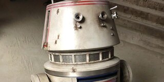 CAST AND CREATOR PHOTOS FROM THE MANDALORIAN SET