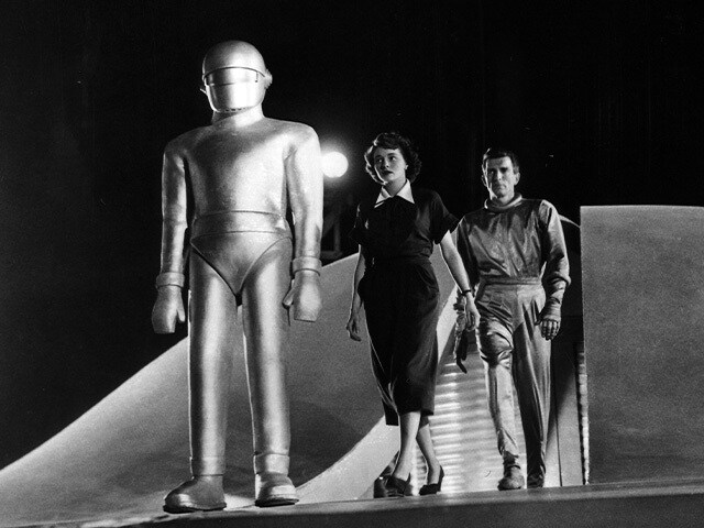 地球の静止する日 | 20th Century Studios JP