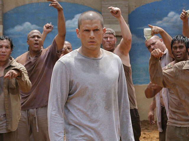 jp20cs_165_d_prison_break3_web