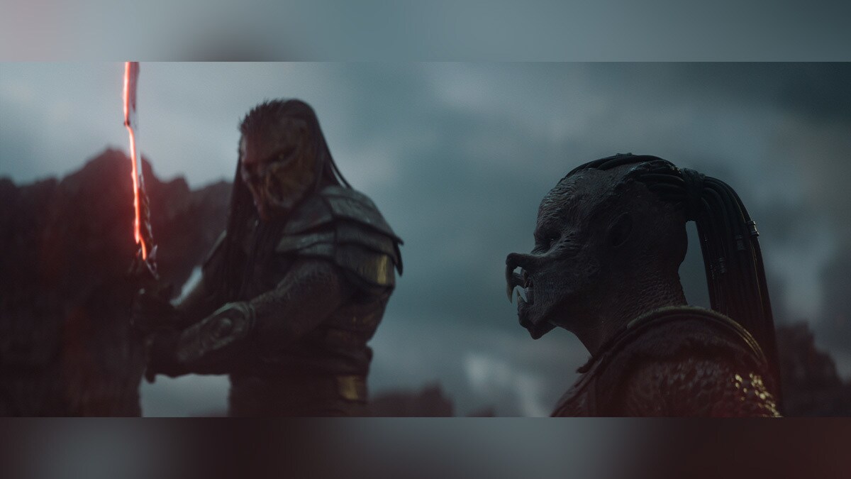 【プレデター：バッドランド】『プレデター：バッドランド』いよいよ本日劇場公開！主人公“デク”絶体絶命の衝撃シーン、〈バッドランド〉への追放前夜を描く本編映像解禁！