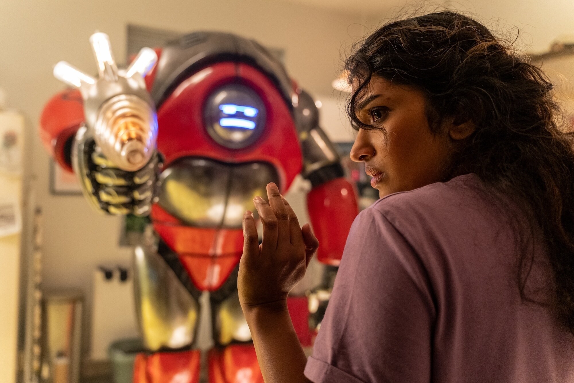 Picture Shows: Robot and Belinda Chandra (Varada Sethu) James Pardon/BBC Studios/Disney/Bad Wolf