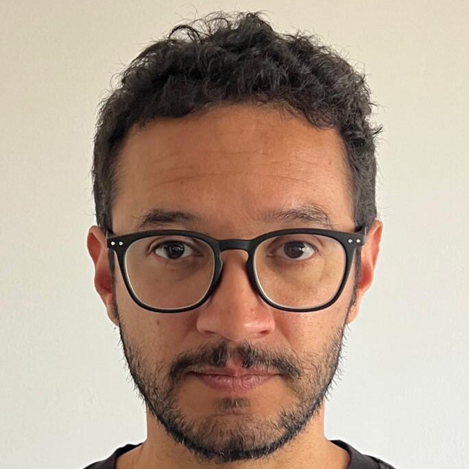 JUAN CAMILO CRUZ
