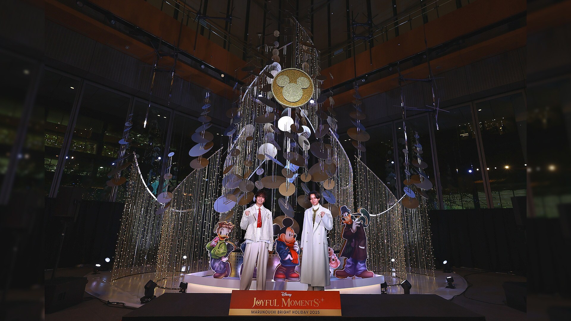 Mickey & Friends × King & Prince 丸の内エリアのホリデーイベントがスタート！モニュメント点灯式にミッキーのベストフレンドKing & Princeが登場！｜What We Got 〜奇跡はきみと〜｜ミッキーアンドフレンズ