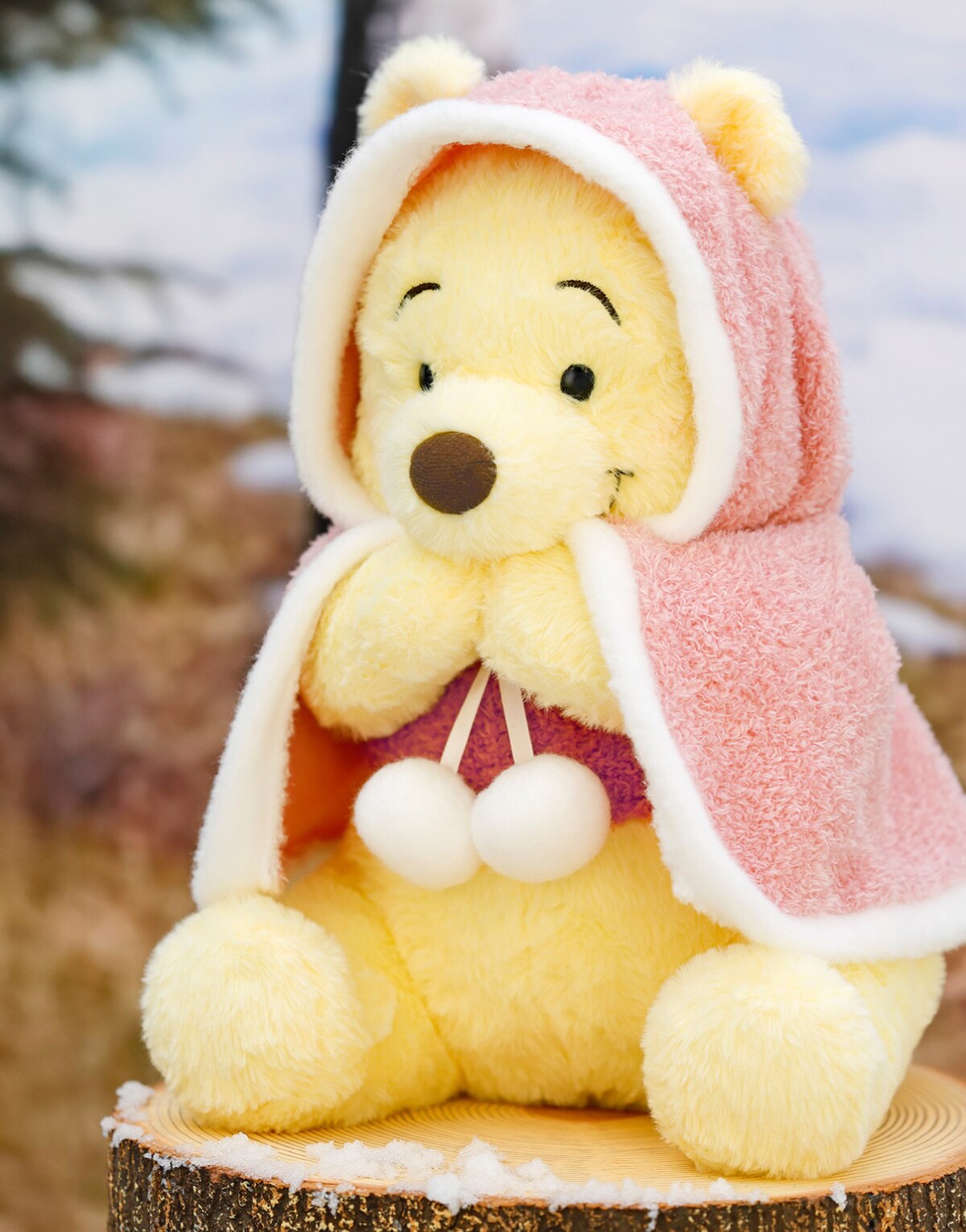 ラストワン賞 〈プーさん〉ふわふわケープぬいぐるみ