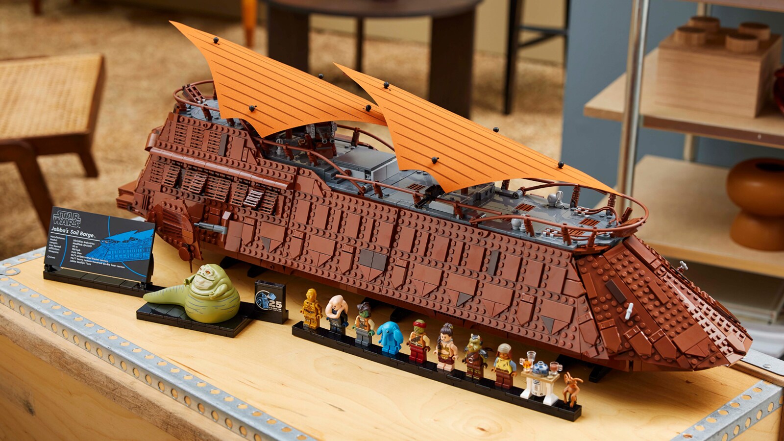 Set Sail for the Great Pit of Carkoon with the LEGO Jabba’s Sail Barge - Reveal