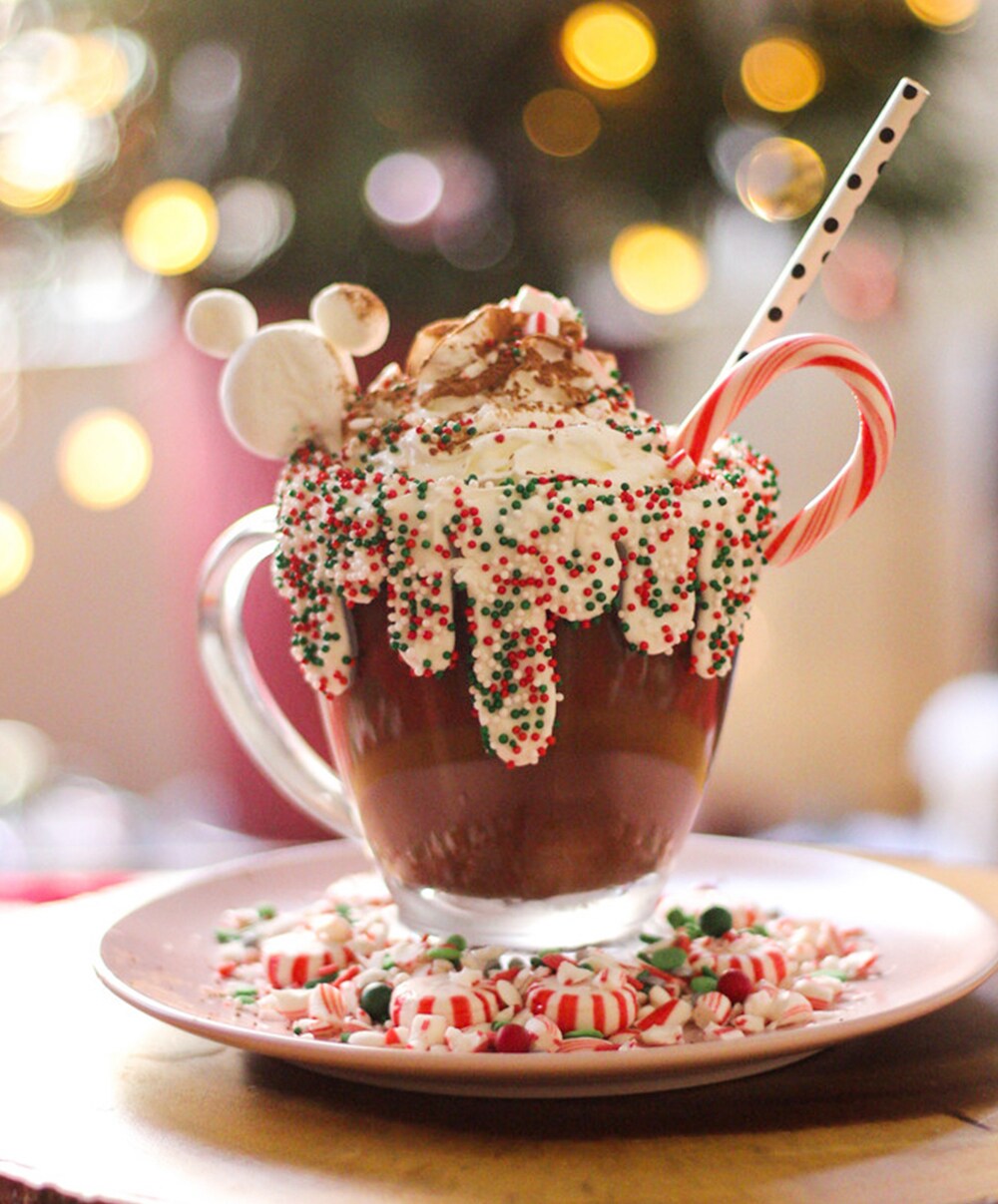 You Won't Find A Cuter Beverage This Season Than This Cup of
