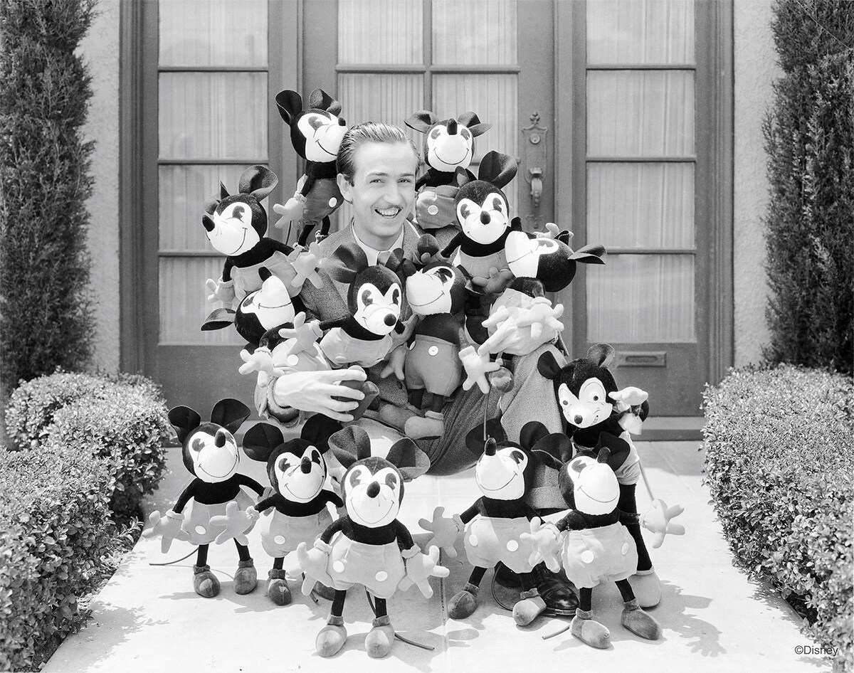 Fun Facts About Walt Disney's Mickey Mouse •