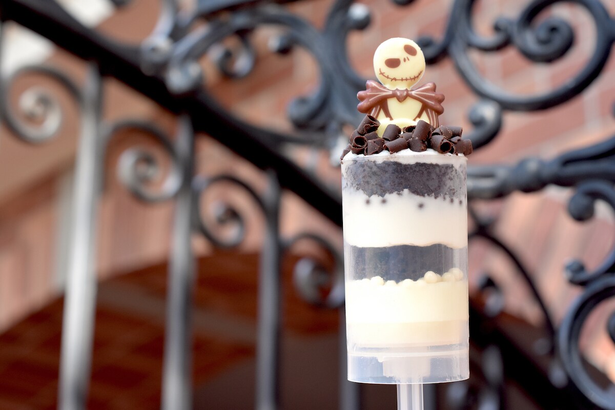 Jack Skellington Cake Push Pop