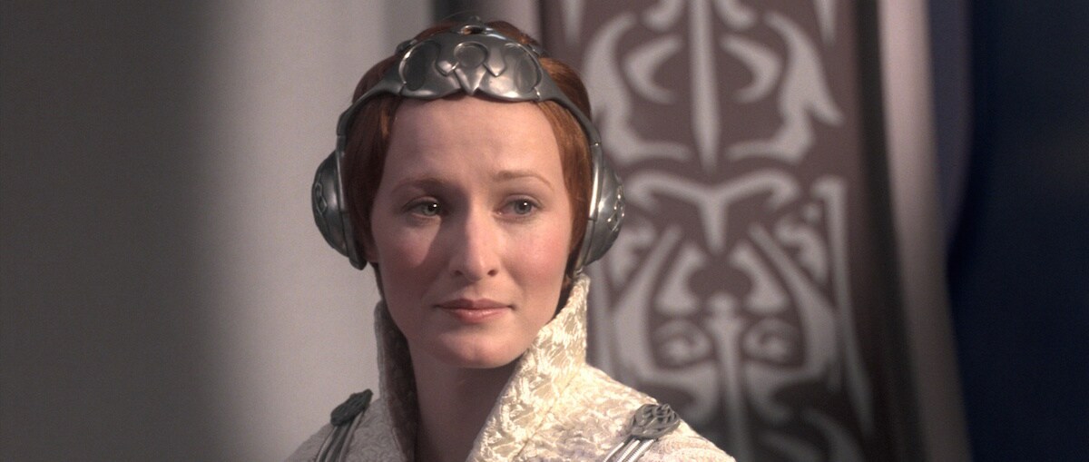 Mon Mothma during the waning days of The Clone Wars Mon Mothma during the waning days of The Clone Wars