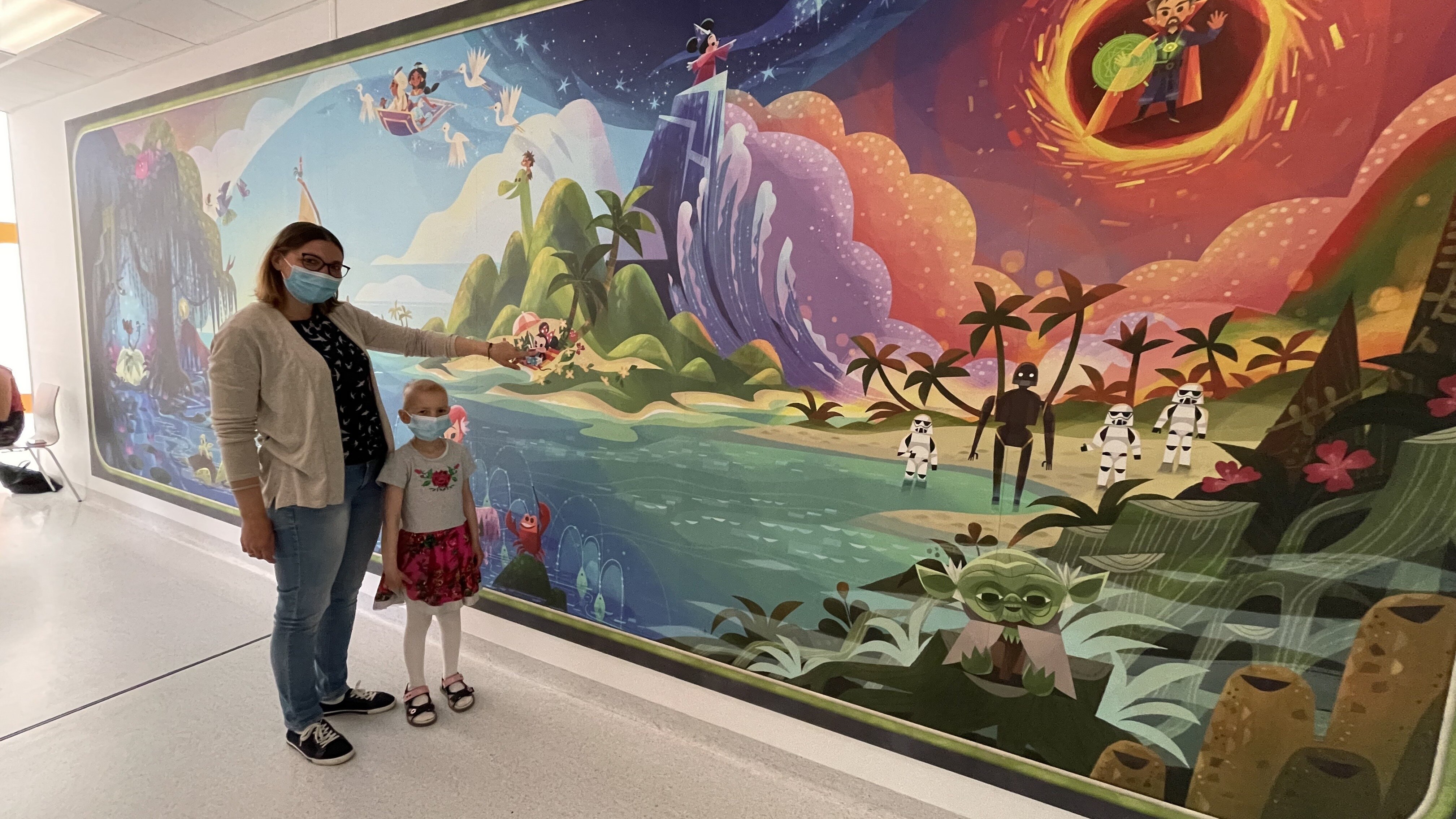 Mural Disneya we Wrocławskim szpitalu Przylądek Nadziei