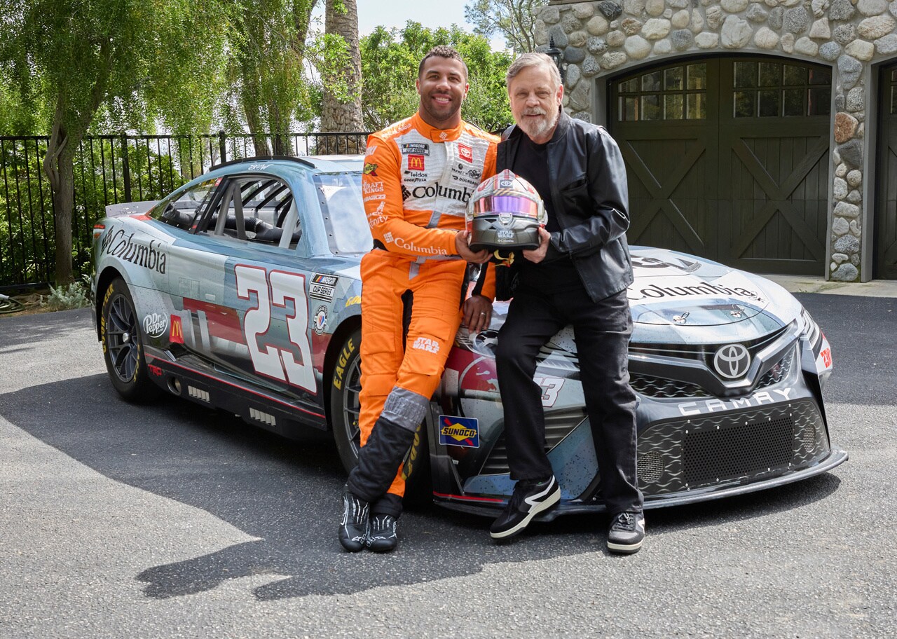 Columbia brought Mark Hamill and Bubba Wallace together for a special meeting at the actor’s home, where both got to see the finished work in person.