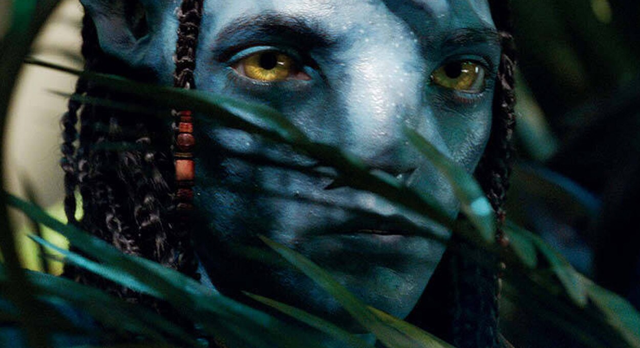 Closeup on the face of a Na'vi.