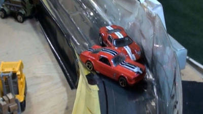 Die Cast Race - Ford GT v. Ford Mustang