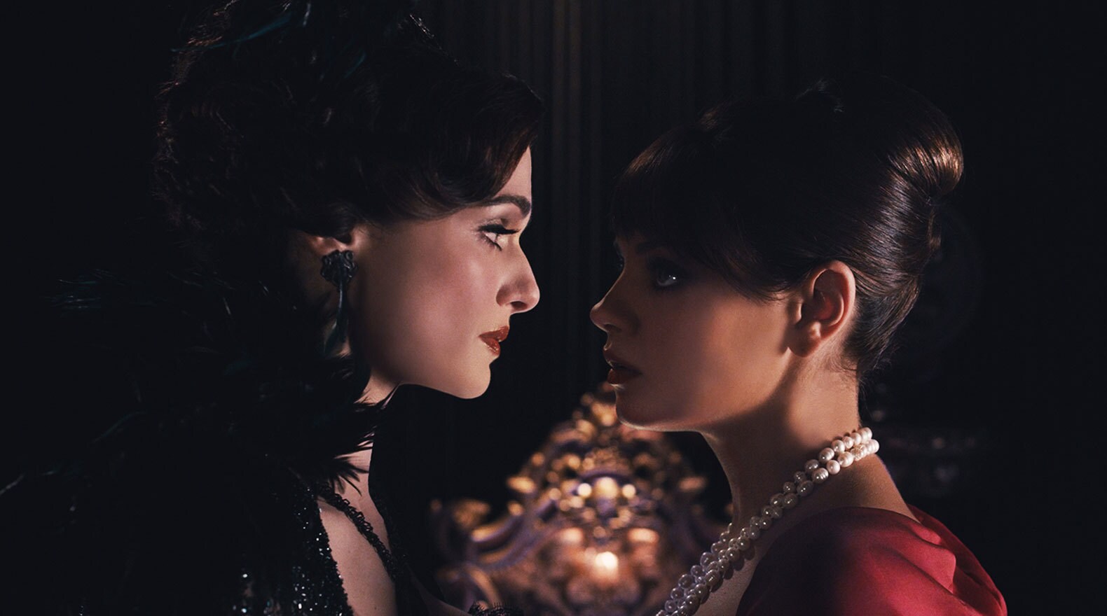 Rachel Weisz and Mila Kunis in "Oz the Great and Powerful"
