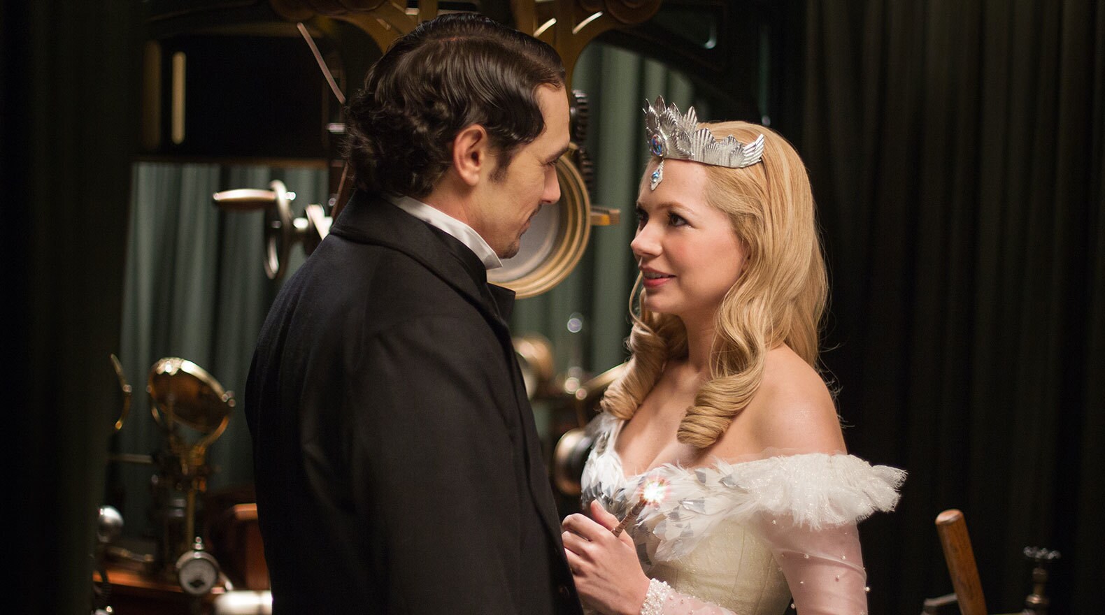 James Franco and Michelle Williams in "Oz the Great and Powerful"