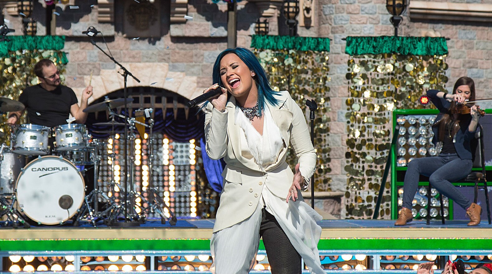 Demi Lovato sings "Let It Go" from Disney's Frozen.