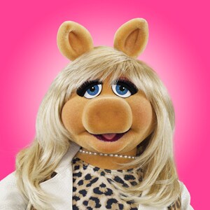 Miss Piggy  Disney Muppets