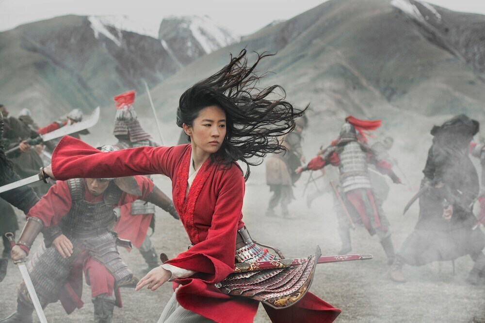 Mulan fighting in battle