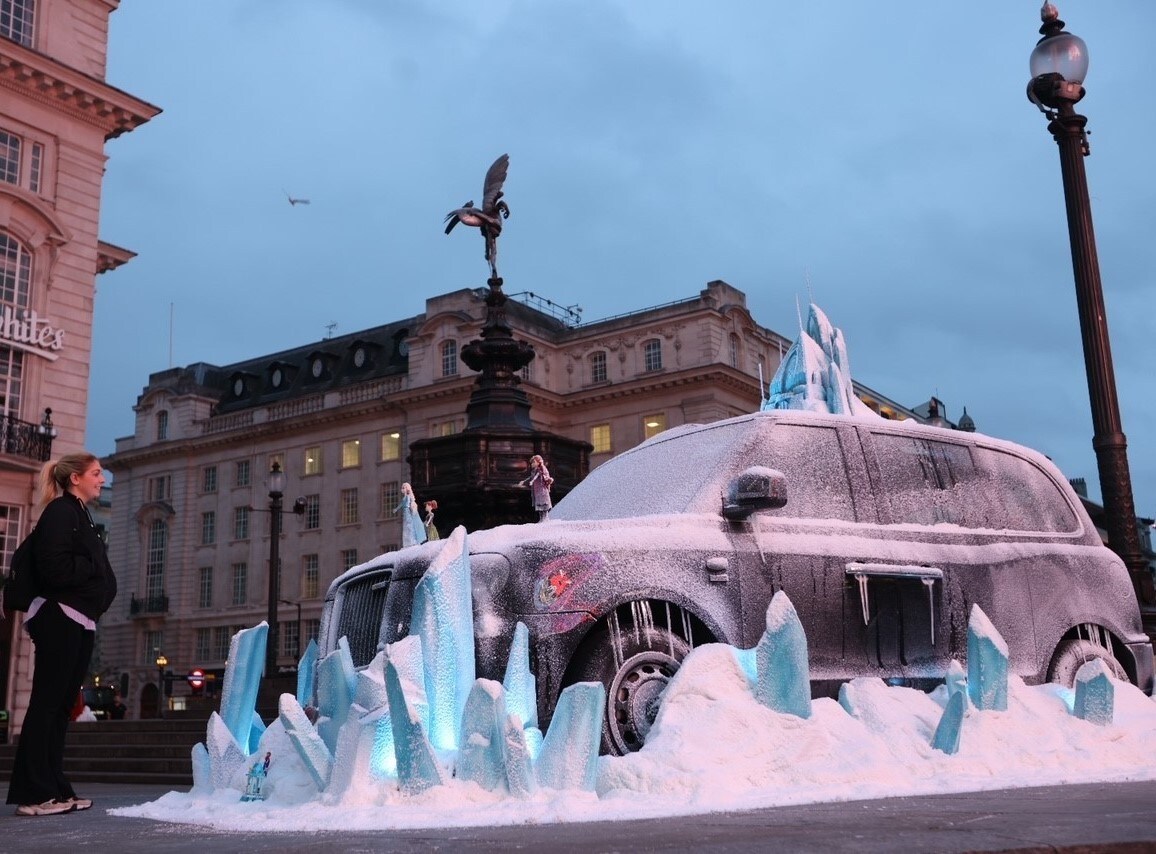 LONDON GETS ICY TREATMENT AS DISNEY’S RECORD-BREAKING HIT MOVIE, FROZEN, TURNS 10