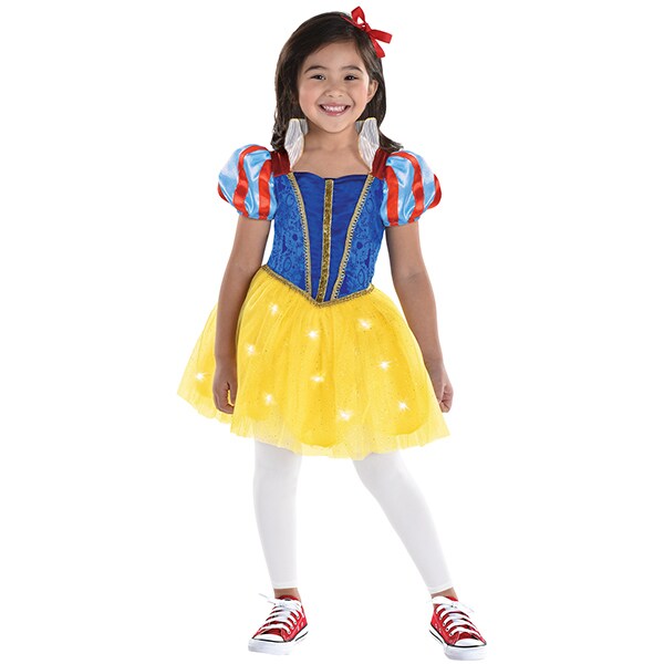 Photo of a girl wearing a Snow White costume.