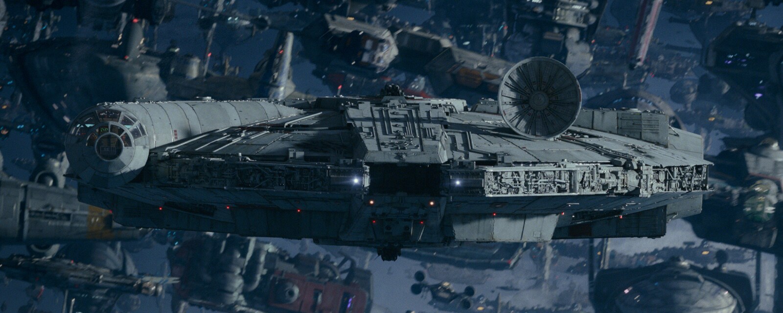 A fleet of starships in The Rise of Skywalker