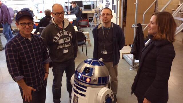 R2-D2 Is in Star Wars: Episode VII, and He’s Fan-Made
