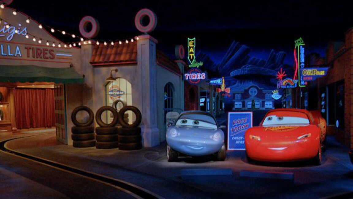 Acelere na Radiator Springs Racers no Disneyland Resort